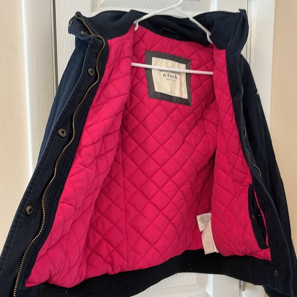 Abercrombie & Fitch Jacket! Size Small! 🥰 - Picture 11 of 11